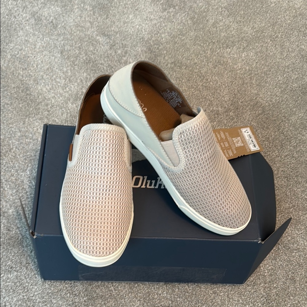 Olukai Women’s Beige Slip-On Shoes NWT